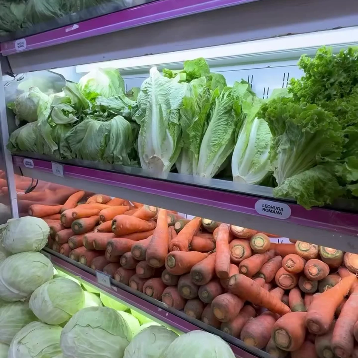 Exhibición de frutas y vegetales en La Cé